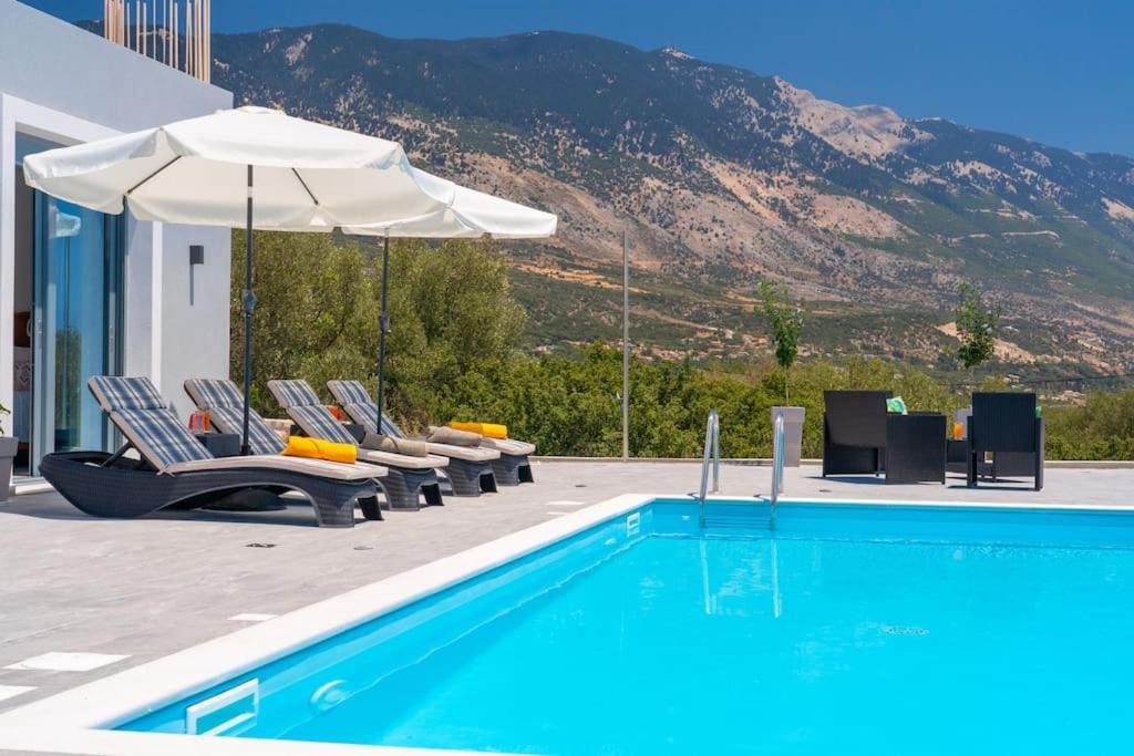 Villa Laide Karavados Luaran gambar